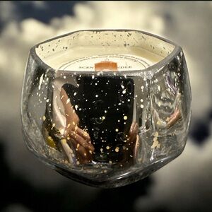 WHITE CLOUD & YLANG YLANG SCENT UNLEASHED Speckled Glass Candle Holder.